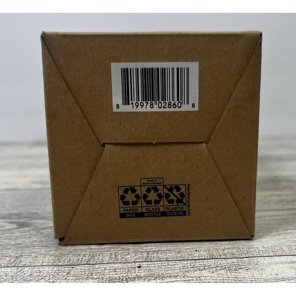 Grove Collaborative Polished Gray Reusable Glass Cleaning Bottle | 16 fl oz - Picture 5 of 8